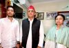 ‘Mafia Politics’ Allegation Rocks Bengal: Akhilesh Yadav Backs Mamata Banerjee Mafia